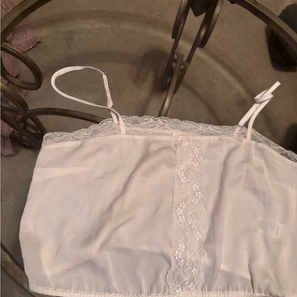 BP Elegant White Lace Trim Cami - Picture 1 of 3